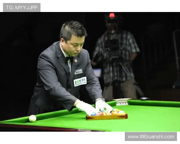 中式八球杨帆比赛：激情碰撞与技巧较量的盛宴